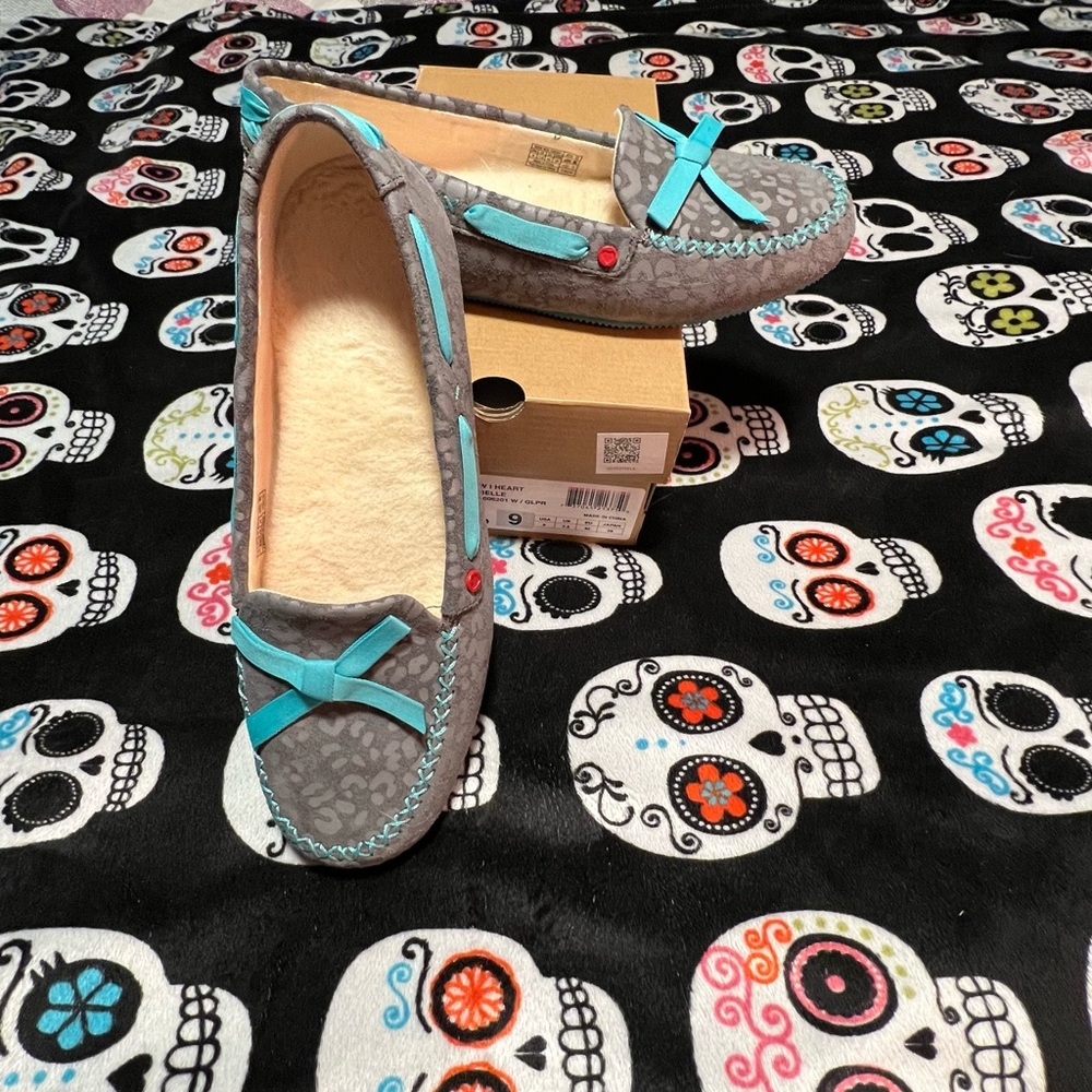 UGG (I ❤️ UGG) I HEART BELLE Slipper